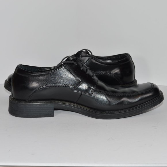 G.H. Bass and Company Men\'s Size 11D Black Leather Manton Oxford Shoes main image 8